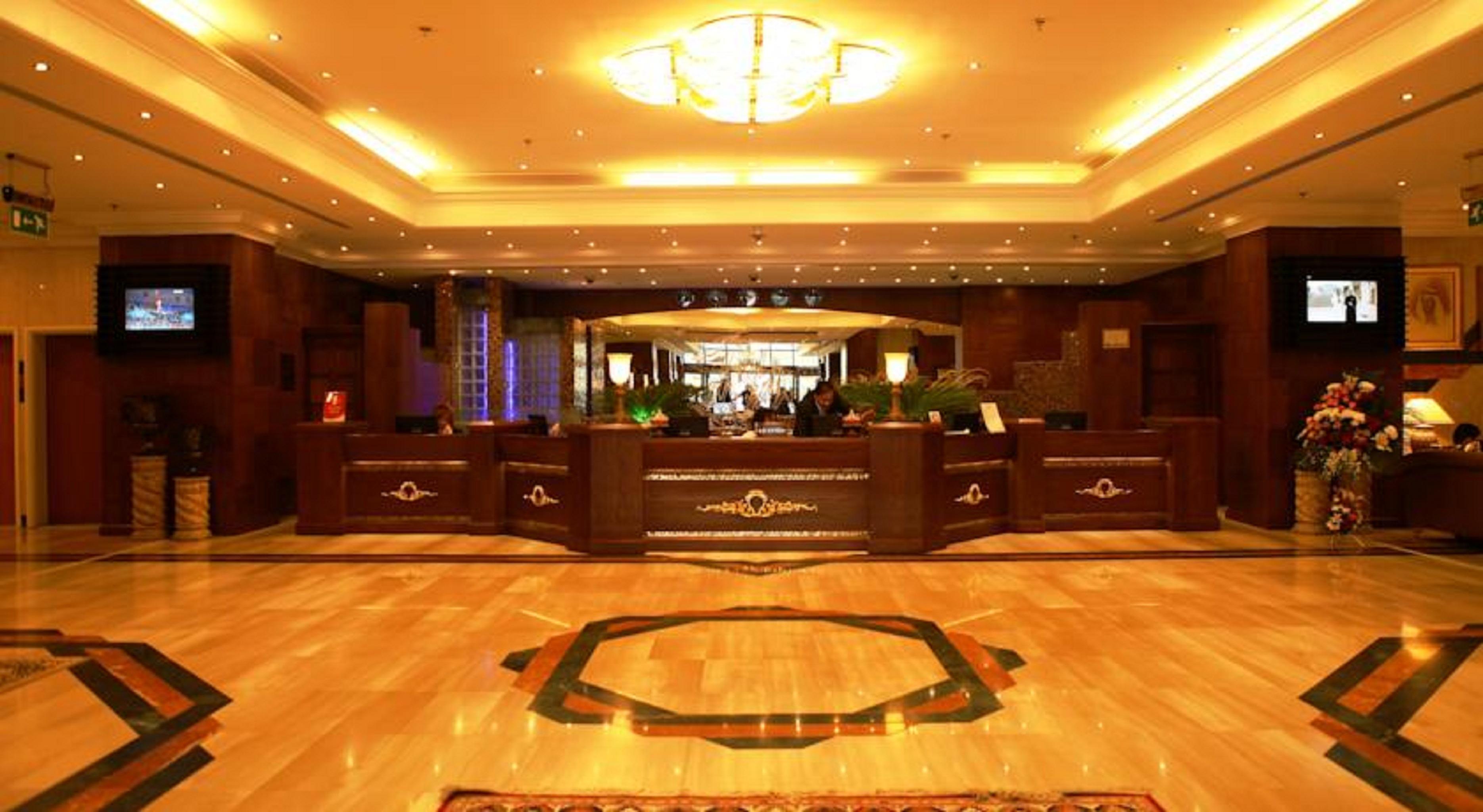 Abjad Grand Hotel Dubai Exteriör bild