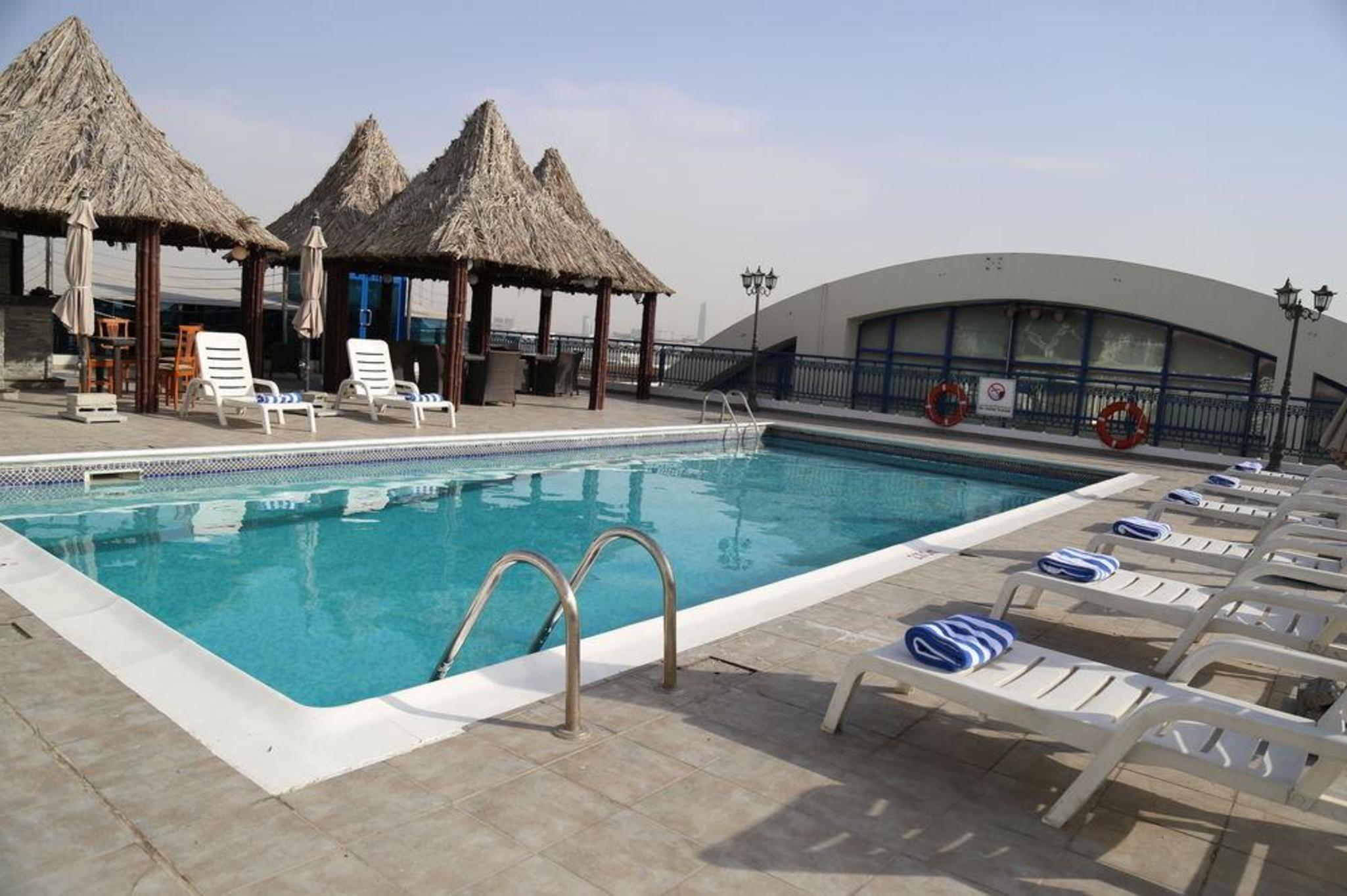 Abjad Grand Hotel Dubai Exteriör bild