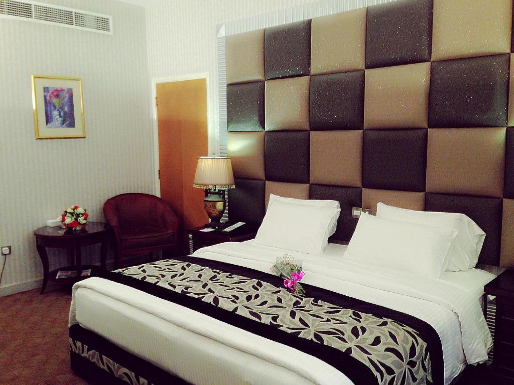 Abjad Grand Hotel Dubai Rum bild