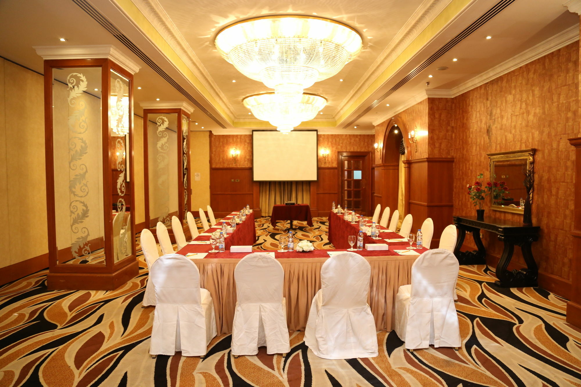Abjad Grand Hotel Dubai Exteriör bild