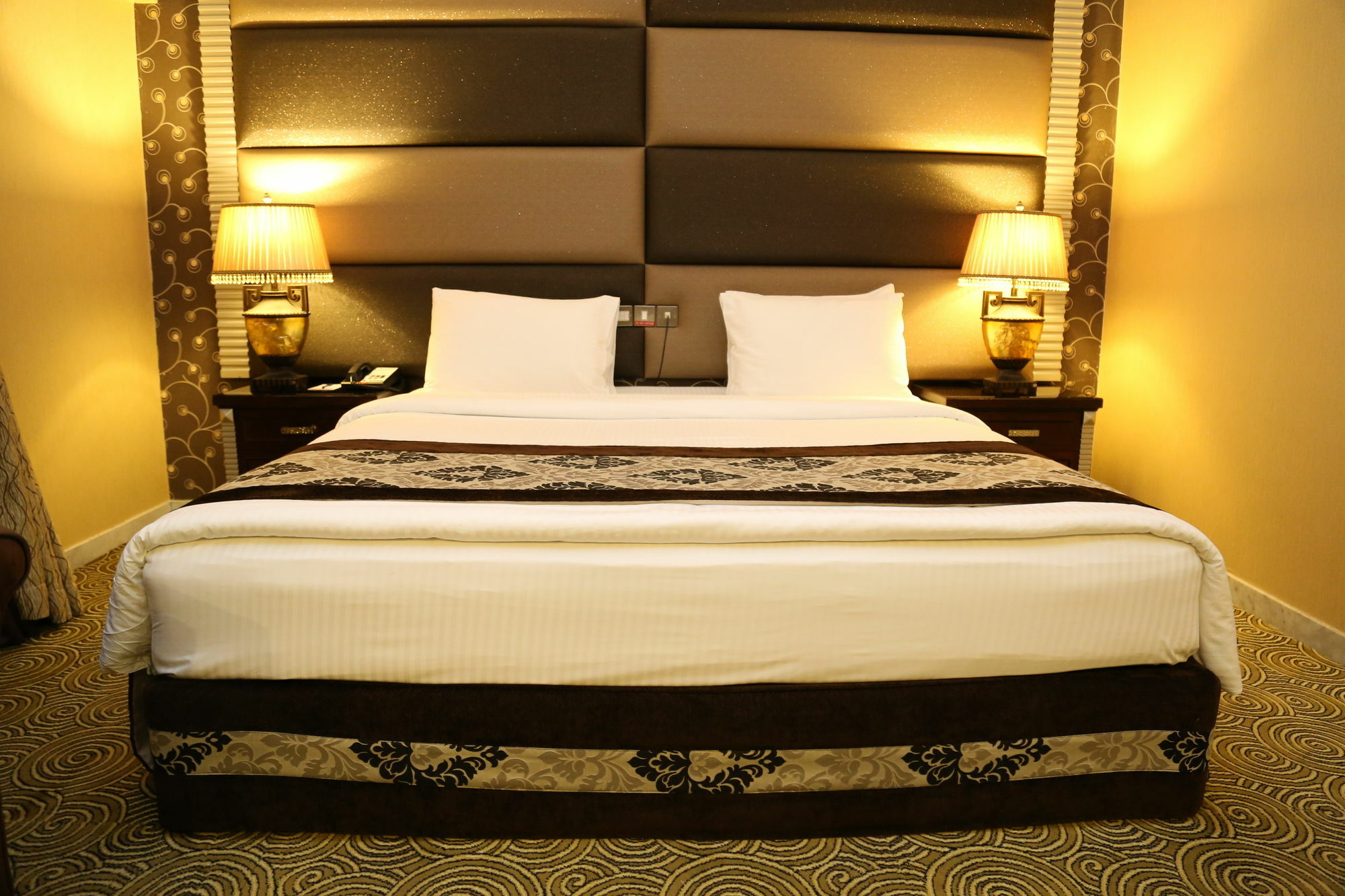 Abjad Grand Hotel Dubai Exteriör bild